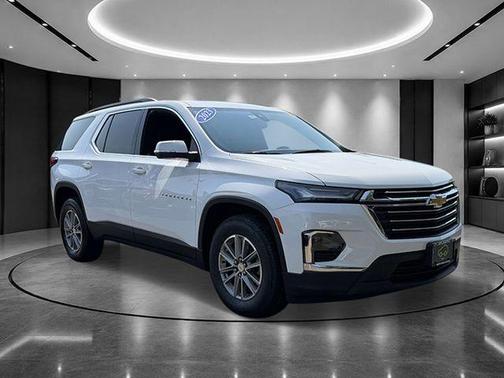 Summit White 2023 Chevrolet Traverse LT Leather