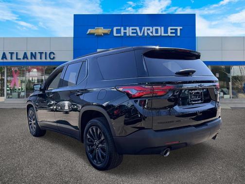Mosaic Black Metallic 2023 Chevrolet Traverse RS