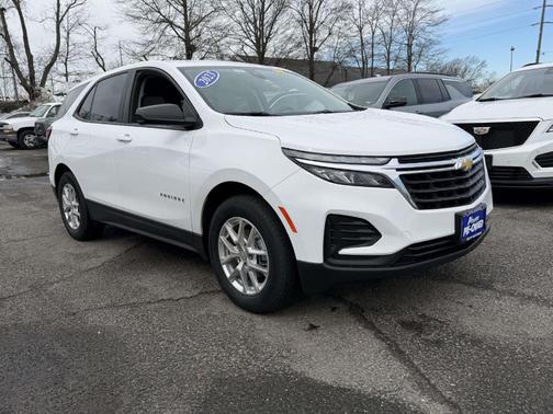 2023 Chevrolet Equinox LS
