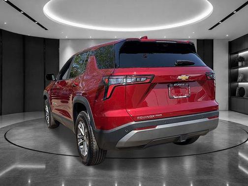 Radiant Red 2025 Chevrolet Traverse LT