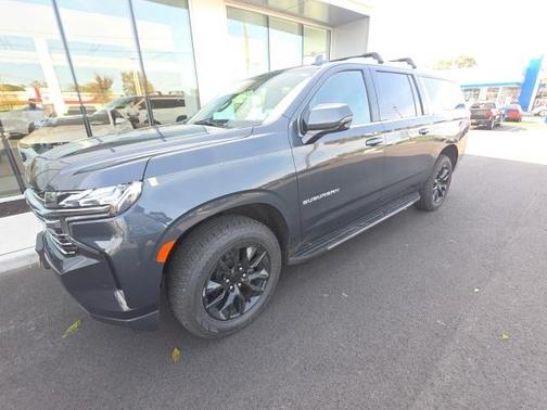 2022 Chevrolet Suburban LT
