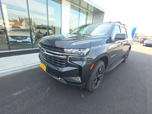 2022 Chevrolet Suburban LT