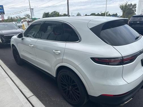 2021 Porsche Cayenne Base