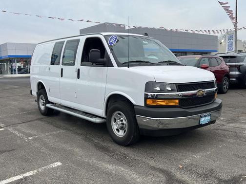 2024 Chevrolet Express 2500 Work Van