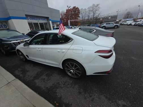 2025 Genesis G70 2.5T