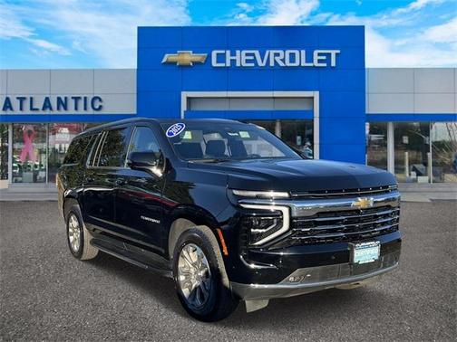 2025 Chevrolet Suburban LT