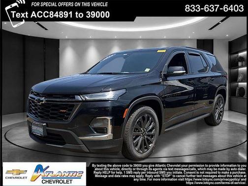 Black Metallic 2023 Chevrolet Traverse RS