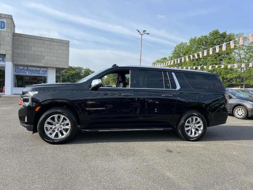 2023 Chevrolet Suburban Premier
