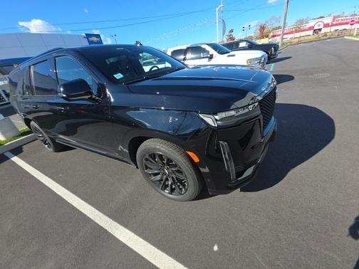 2024 Cadillac Escalade ESV Sport