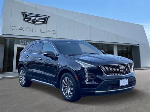 2022 Cadillac XT4 Premium Luxury