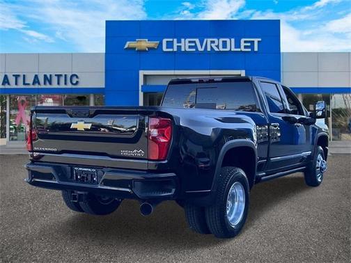 2025 Chevrolet Silverado 3500 High Country