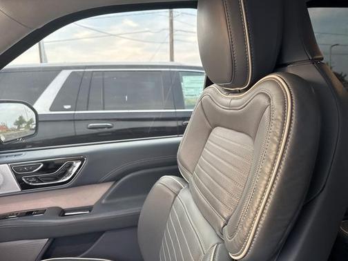 2023 Lincoln Navigator L Black Label