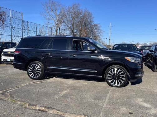2023 Lincoln Navigator L Black Label