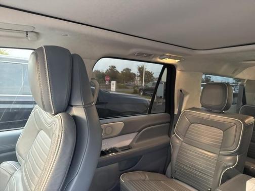 2023 Lincoln Navigator L Black Label