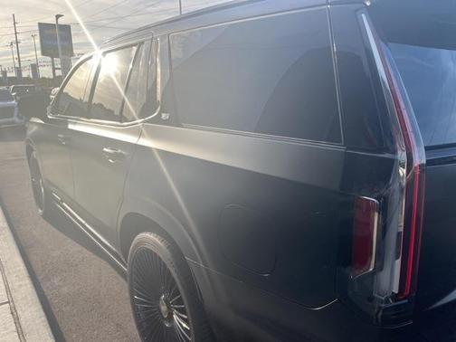 2024 Cadillac Escalade Sport