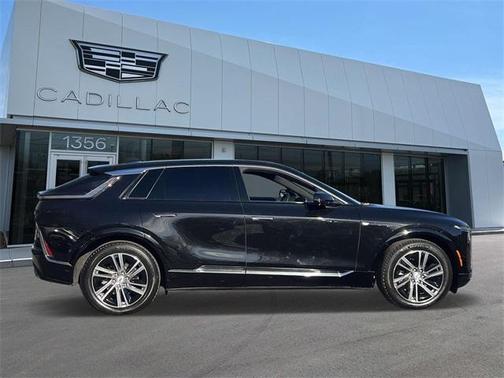 2024 Cadillac LYRIQ Luxury