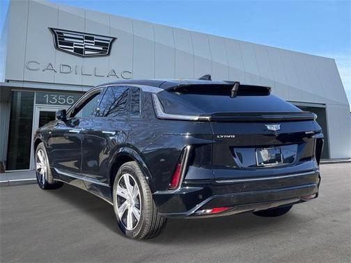2024 Cadillac LYRIQ Tech