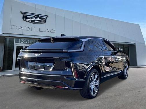 2024 Cadillac LYRIQ Tech