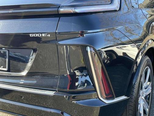 2024 Cadillac LYRIQ Tech