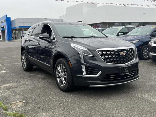 2022 Cadillac XT5 Premium Luxury