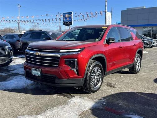 2025 Chevrolet Traverse LT