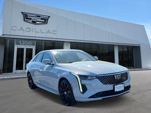 2022 Cadillac CT4 Premium Luxury