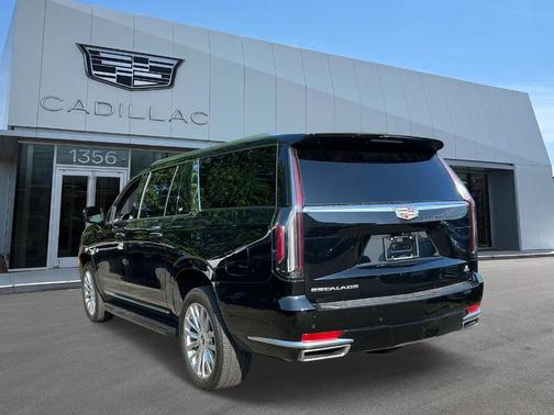 2023 Cadillac Escalade ESV Premium Luxury