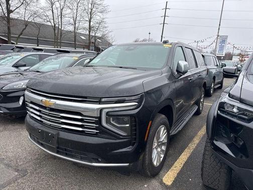 2025 Chevrolet Suburban Premier