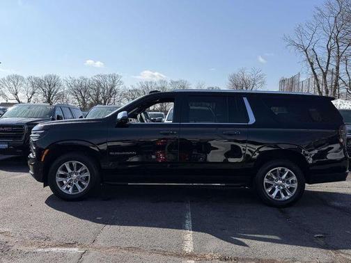 2025 Chevrolet Suburban Premier