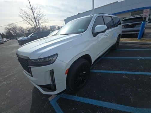 2023 Cadillac Escalade ESV Sport