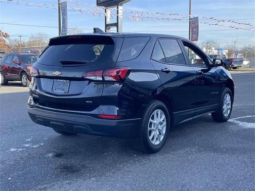 2023 Chevrolet Equinox LS