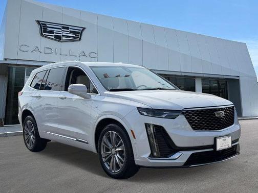 Crystal White 2022 Cadillac XT6 Premium Luxury AWD