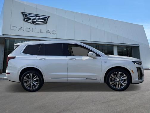Crystal White 2022 Cadillac XT6 Premium Luxury AWD