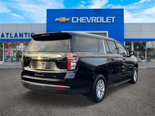 2024 Chevrolet Suburban LT
