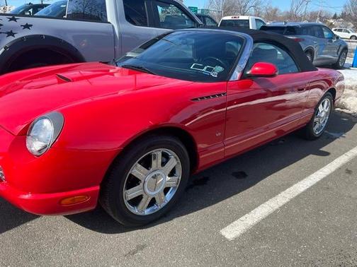 2004 Ford Thunderbird 
