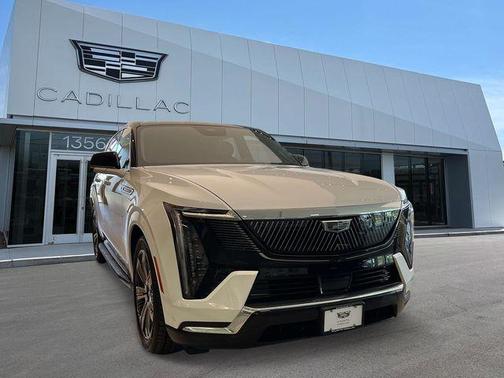 2025 Cadillac Escalade IQ Luxury 2