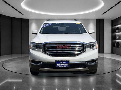 Summit White 2019 GMC Acadia SLE-2