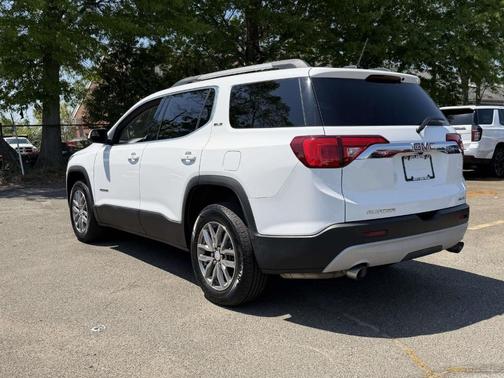 Summit White 2019 GMC Acadia SLE-2