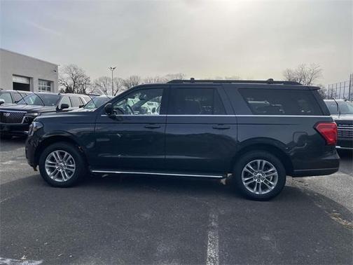 2022 Ford Expedition Max XLT
