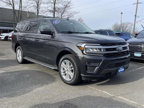 2022 Ford Expedition Max XLT