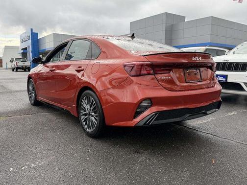 Fire 2023 Kia Forte GT-Line