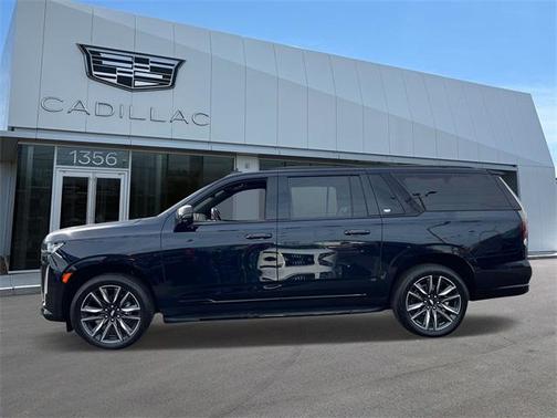 2022 Cadillac Escalade ESV Sport