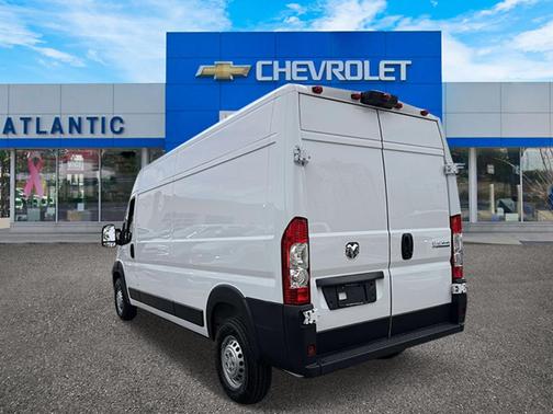 Bright White Clearcoat 2026 RAM ProMaster 2500 High Roof