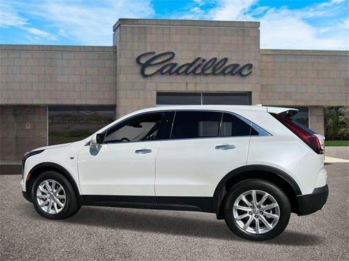 2022 Cadillac XT4 Luxury
