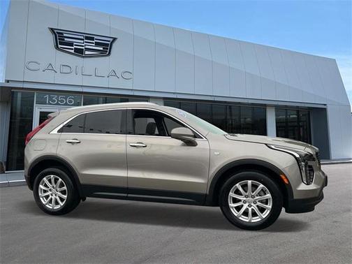2022 Cadillac XT4 Luxury