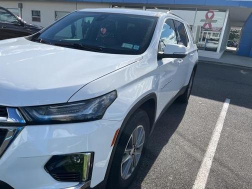 2022 Chevrolet Traverse LT Leather