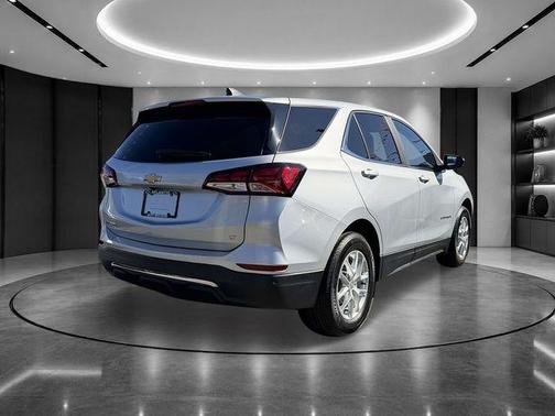 Silver Ice Metallic 2022 Chevrolet Equinox 1LT