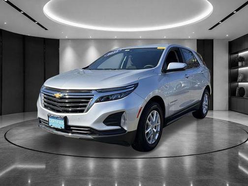 Silver Ice Metallic 2022 Chevrolet Equinox 1LT