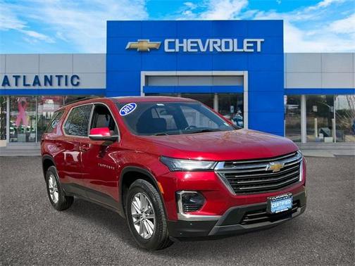 2023 Chevrolet Traverse LT Leather