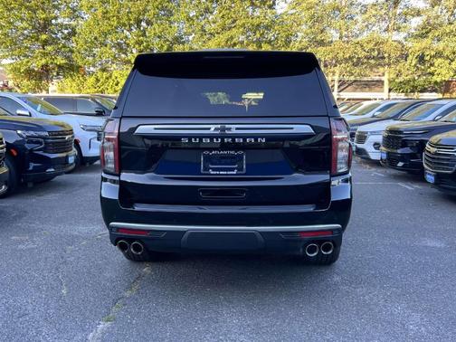 2023 Chevrolet Suburban High Country
